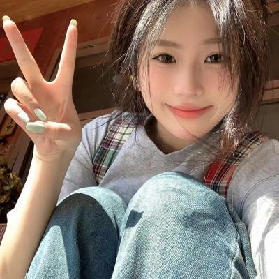 燃烧的月亮海报
